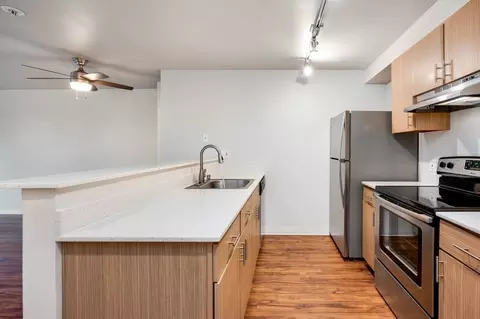 3236 SW Avalon Way, Seattle, WA 98126