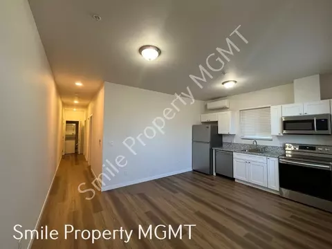 6940 SE Long St, Portland, OR 97206
