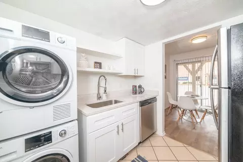 3425 SW 2nd Ave, Gainesville, FL 32607
