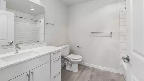 938 110th Ave NE, Bellevue, WA 98004 photo 38