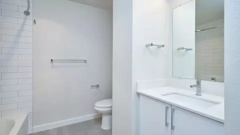 938 110th Ave NE, Bellevue, WA 98004 photo 34