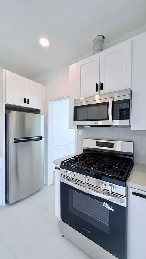 9312 W Olympic Blvd, Beverly Hills, CA 90212 photo 11
