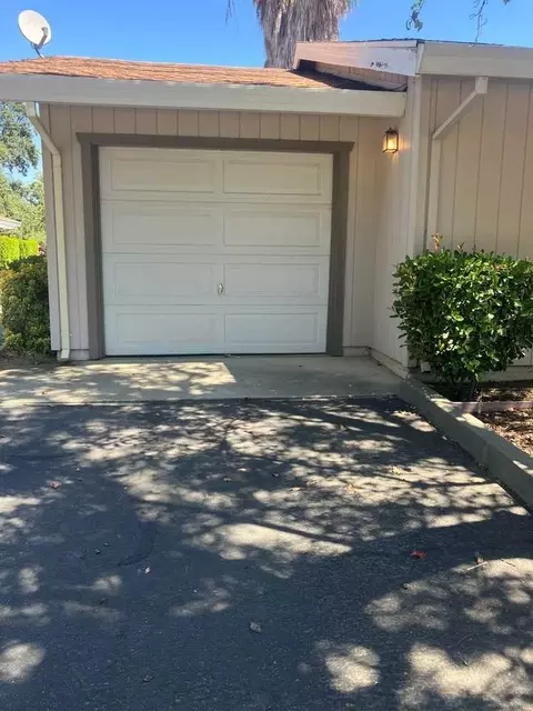 5251 Glide Dr, Davis, CA 95618