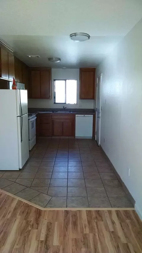5251 Glide Dr, Davis, CA 95618