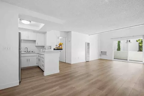 2611 W Baylor Cir, Anaheim, CA 92801