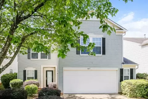 8817 Oak Dr NE, Charlotte, NC 28269