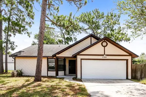 7749 Pikes Peak Dr, Jacksonville, FL 32244