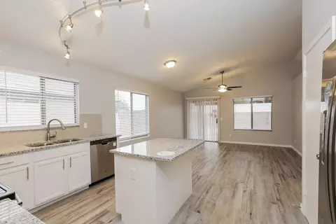 953 E Greenlee Ave, Apache Junction, AZ 85119 photo 7