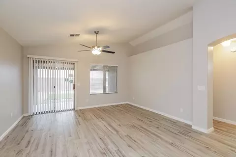 953 E Greenlee Ave, Apache Junction, AZ 85119 photo 4