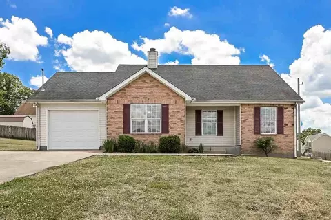 1225 Akins Ridge Dr, La Vergne, TN 37086