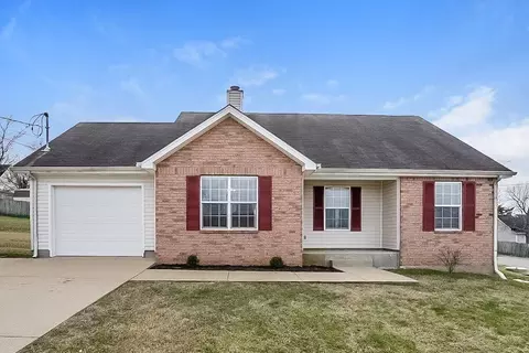 1225 Akins Ridge Dr, La Vergne, TN 37086