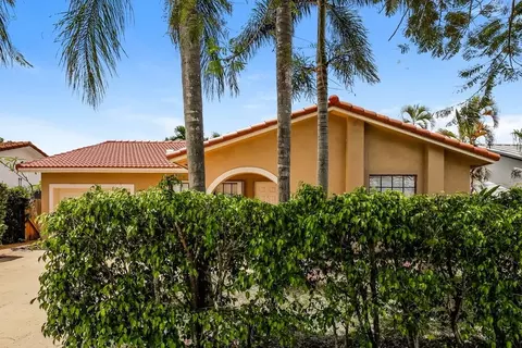 15142 SW 171st St, Richmond West, FL 33187