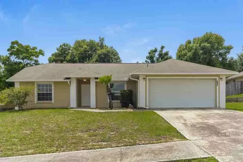 918 Palm Forest Ln, Minneola, FL 34715