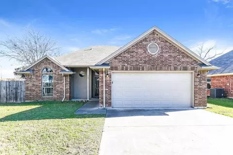 6601 Rockdale Rd, Fort Worth, TX 76134
