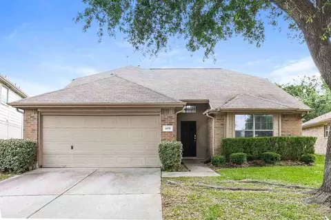 6030 NW Creek Cir, Houston, TX 77086