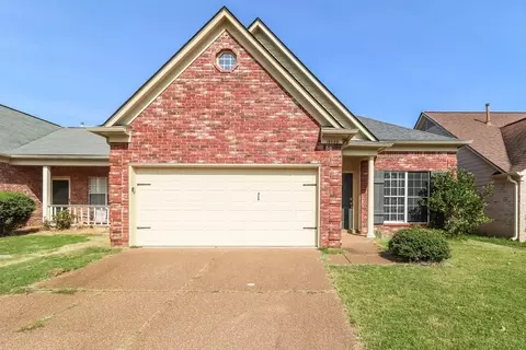 10088 Cross Valley Dr, Cordova, TN 38018