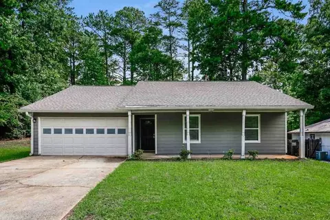 2600 Trotters Walk Trl, Snellville, GA 30078