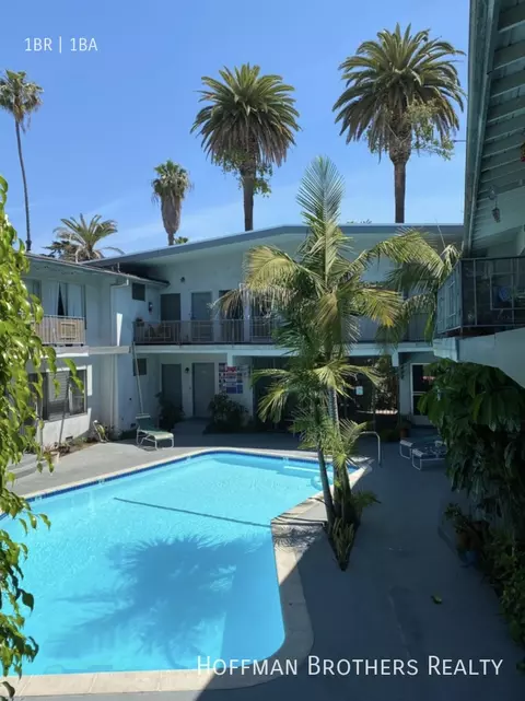 3711 Mentone Ave #19A, Los Angeles, CA 90034