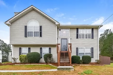 459 Pecan Wood Cir, Fairburn, GA 30213