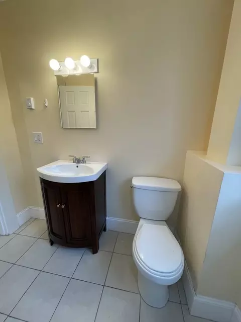 31 Walter St #3, Lynn, MA 01902