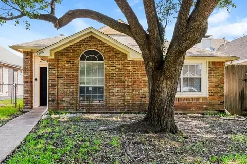 3107 Sara Dr, Rowlett, TX 75088