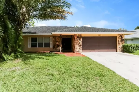 579 Azure Ave, Wellington, FL 33414
