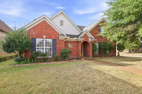 10805 Paul Coleman Dr, Olive Branch, MS 38654