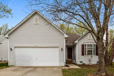 1056 Meadowbrook Ln SW, Concord, NC 28027