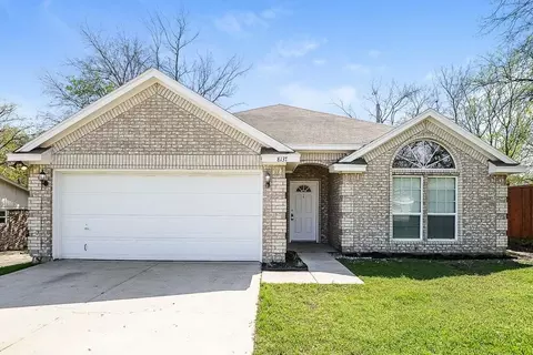 8137 Albert St, White Settlement, TX 76108
