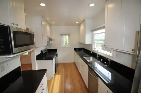 Undisclosed, Beverly Hills, CA 90212