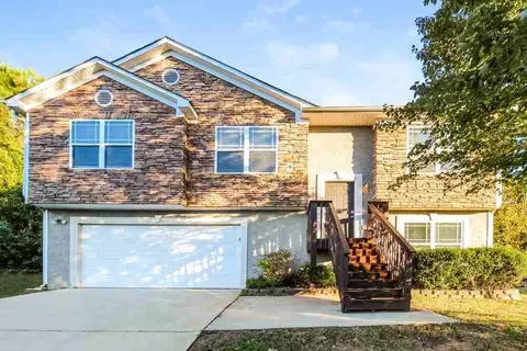 15 Rockingham Dr, Covington, GA 30014