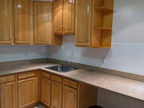 1374 5th Ave #4, San Francisco, CA 94122