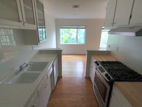 Undisclosed, Los Angeles, CA 90068