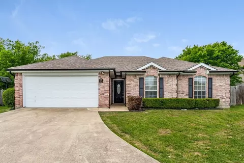 1511 Pintail Ct, Desoto, TX 75115