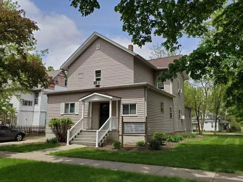 402 W Washington St #2, Champaign, IL 61820