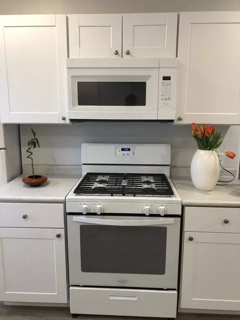 296 Hilldale Ave #2, Haverhill, MA 01832