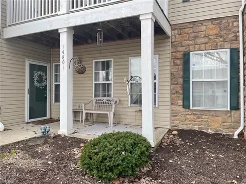 14801 Lenox Dr, Strongsville, OH 44136
