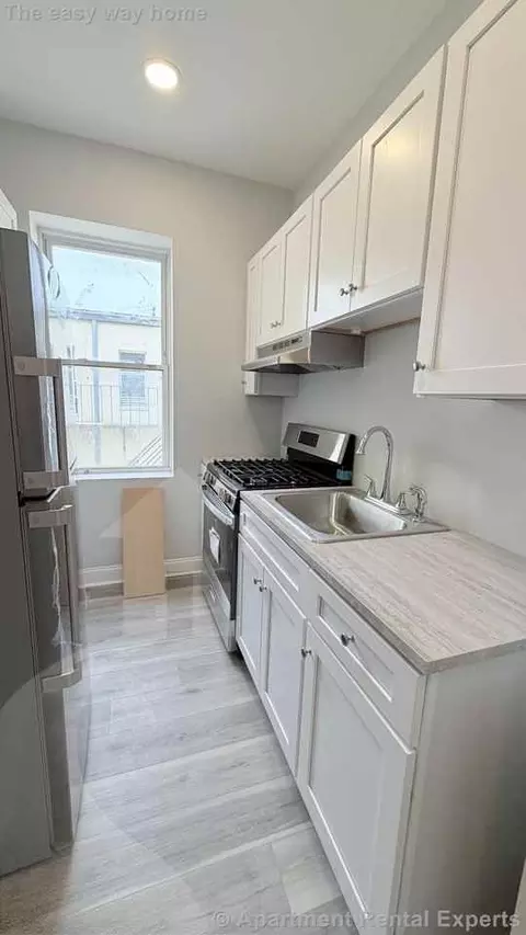 74 Kirkland St #32, Cambridge, MA 02138