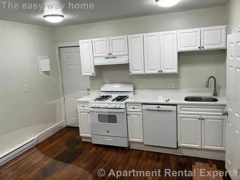 100 River St #2, Cambridge, MA 02139
