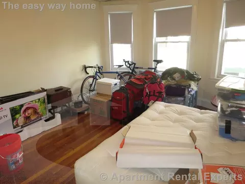107 Perkins St #2R, Somerville, MA 02145