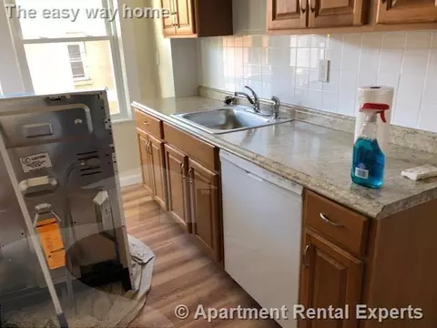 61 Bishop Richard Allen Dr #2, Cambridge, MA 02139