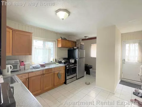 227 Boston Ave #1, Medford, MA 02155