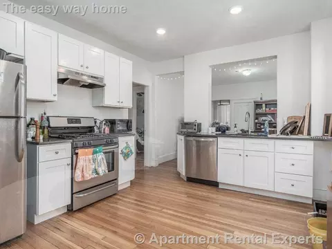 97 2nd St #1, Medford, MA 02155