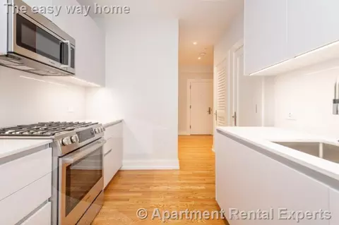 17 Forest St #3, Cambridge, MA 02140