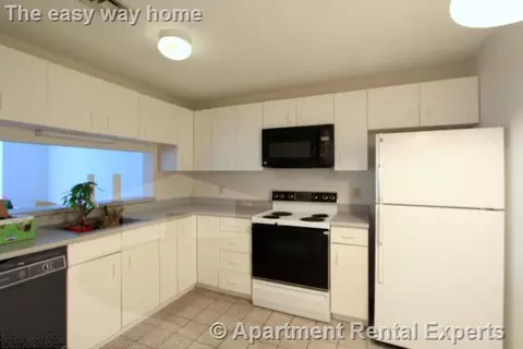 175 Beacon St #110, Somerville, MA 02143
