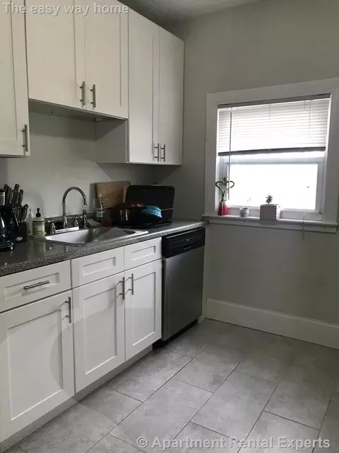 101 Heath St #2, Somerville, MA 02145
