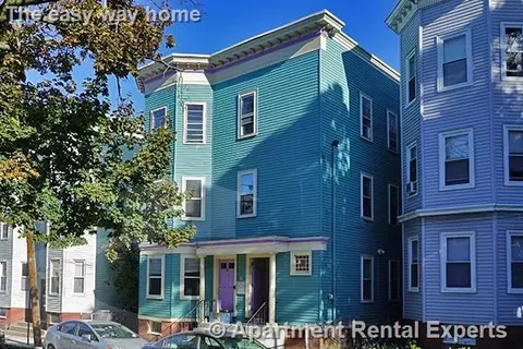 40 Calvin St #2, Somerville, MA 02143