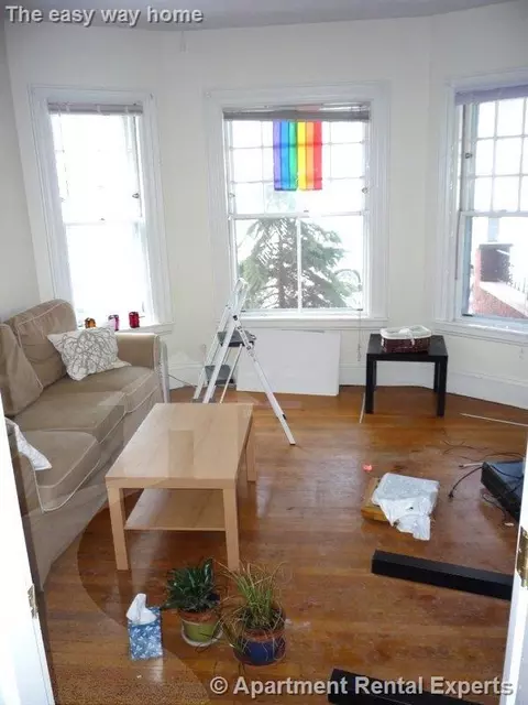 65 Willow Ave #2, Somerville, MA 02144