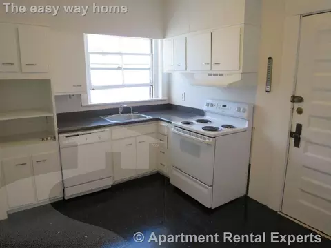 1800 Massachusetts Ave #32, Cambridge, MA 02140