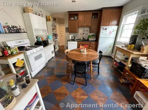 5 Durham St #2, Somerville, MA 02143